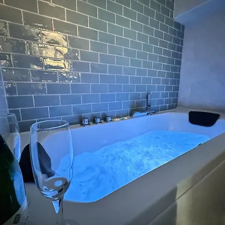 Magic Avec Balneo, Sauna Et Terrasse
