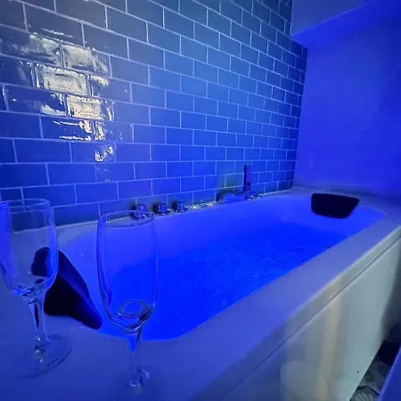 Magic Avec Balneo, Sauna Et Terrasse Апартаменты