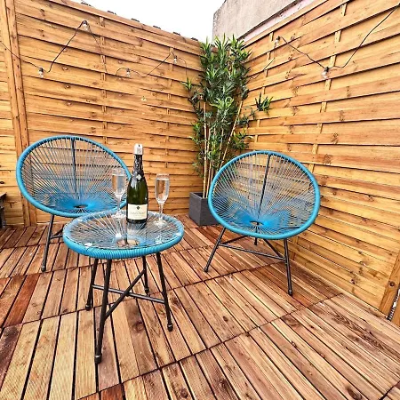 Апартаменты Magic Avec Balneo, Sauna Et Terrasse