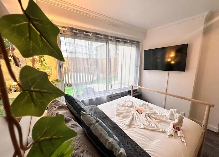 Magic Avec Balneo, Sauna Et Terrasse Apartment *