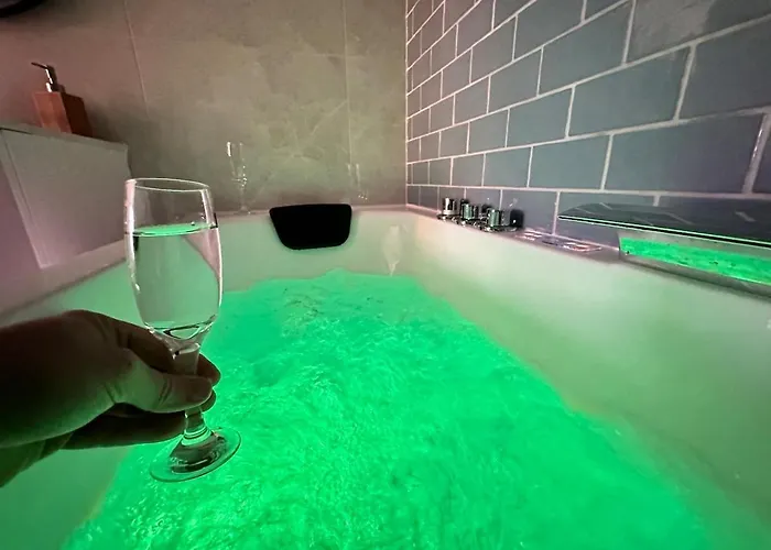 Magic Avec Balneo, Sauna Et Terrasse * Reims